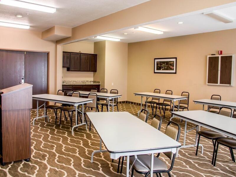 Comfort Suites Нью-Браунфелс Екстер'єр фото