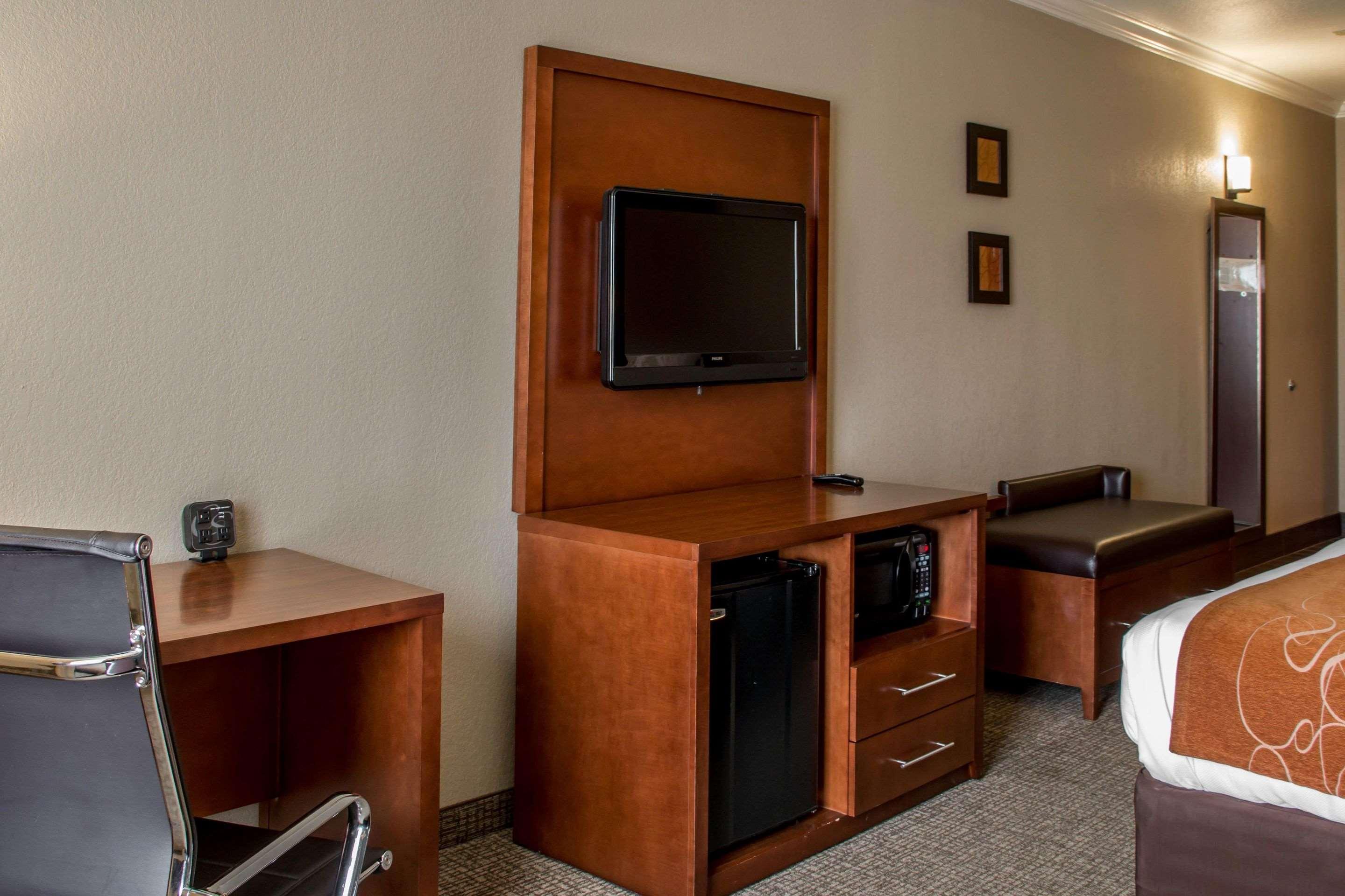 Comfort Suites Нью-Браунфелс Екстер'єр фото