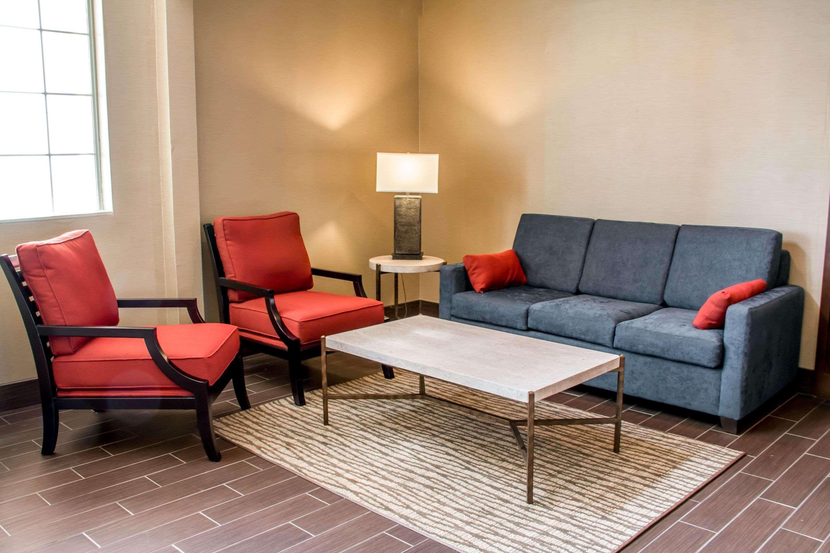 Comfort Suites Нью-Браунфелс Екстер'єр фото