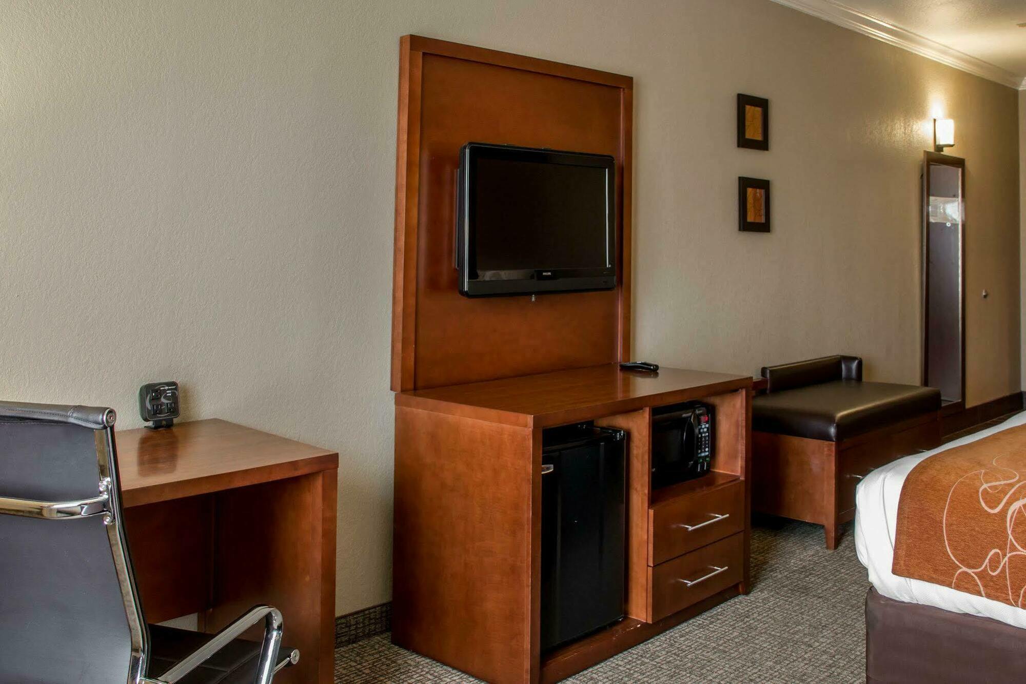 Comfort Suites Нью-Браунфелс Екстер'єр фото